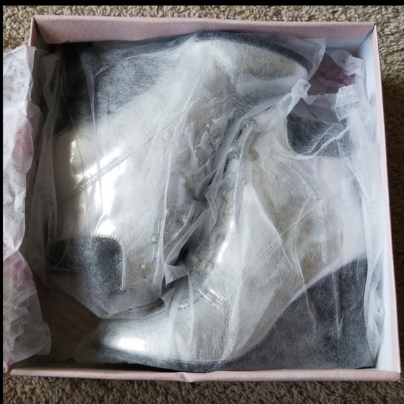 Metallic Patent Leather Chrome Silver lace up chunky high heel ankle boots Y2K - Picture 3 of 15